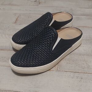 Johnston & Murphy Black Woven Loafers